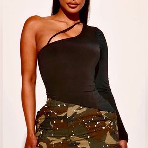 🖤 FASHION NOVA Chelsea One Shoulder Top - Black 🖤 Brand New Never Worn